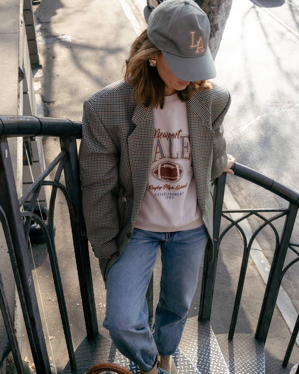 Jacket with drawstring