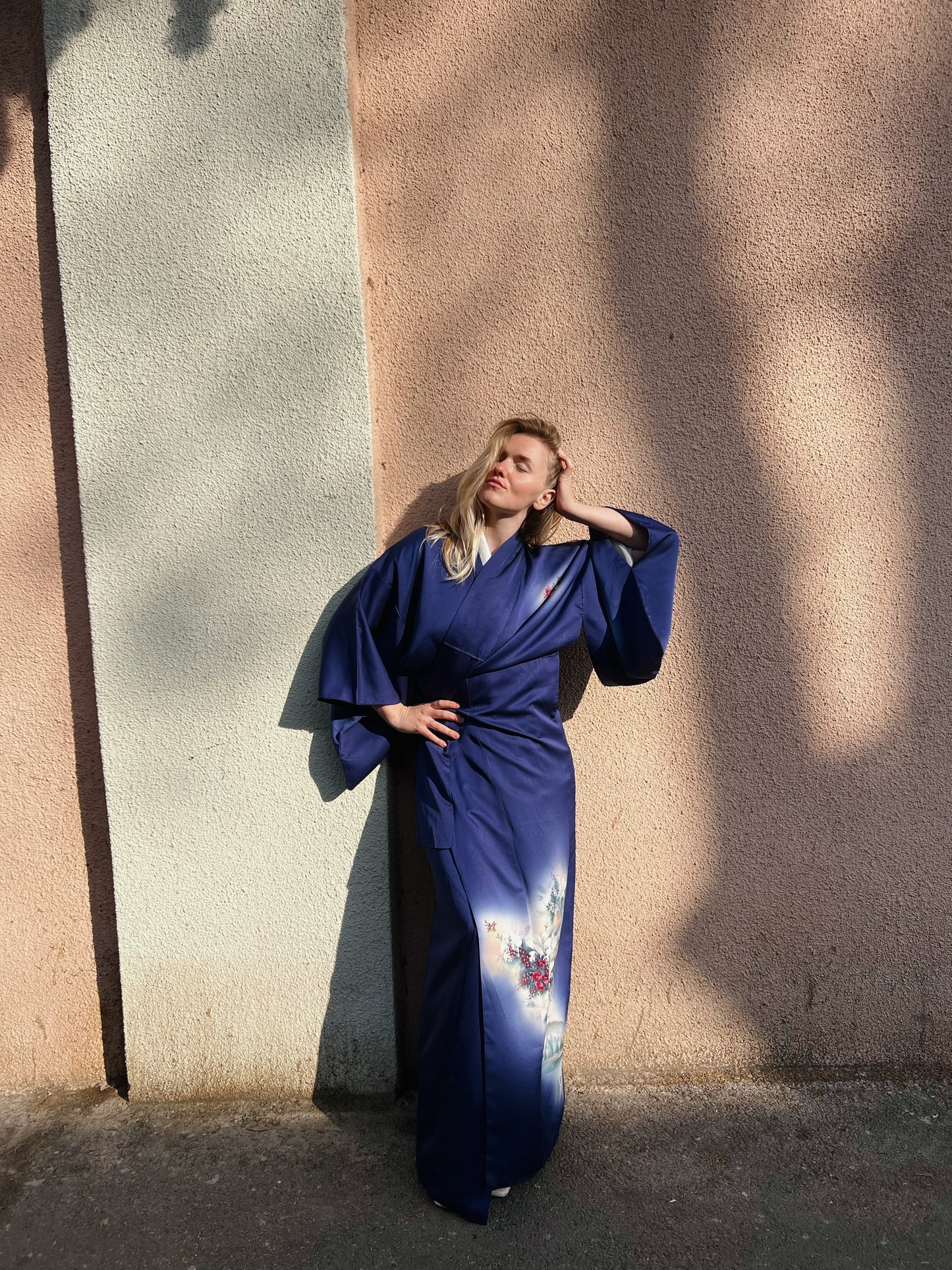 Dark blue kimono with flowers
