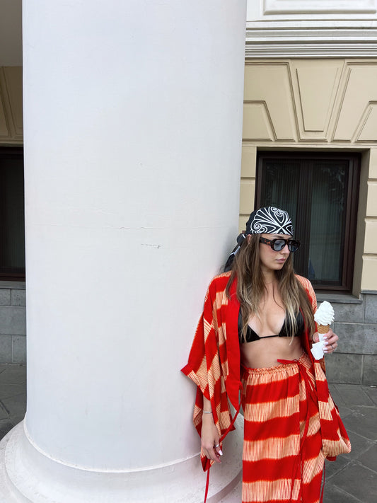 Scarlet suit kimono